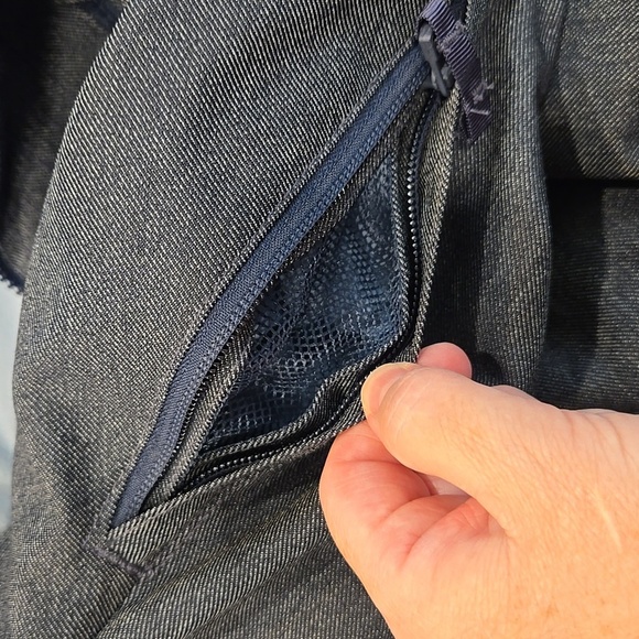 BURTON HAZEL LIVING LINING THERMOLITE FAUX FUR HOOD JACKET. SIZE SMALL. - Picture 9 of 16